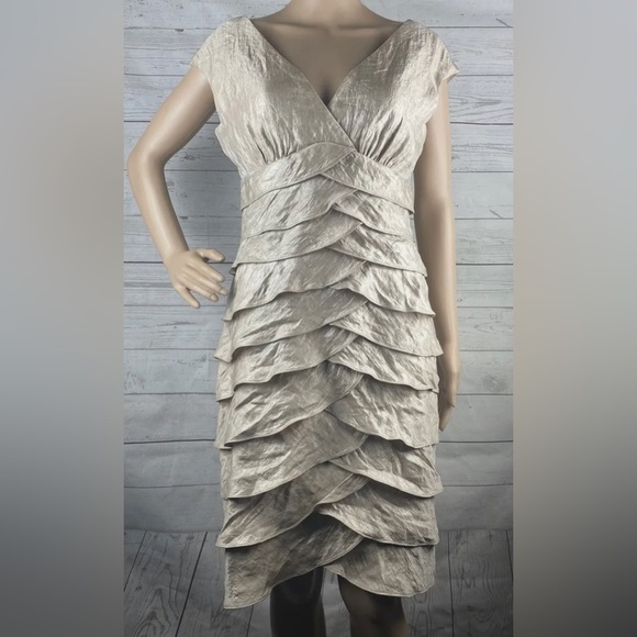 London Times Dresses & Skirts - London Times Champagne Shimmer Tiered Layered Formal Evening Dress Size 14